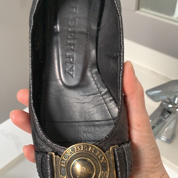 Ballerina flats by Burberry made in Italy. - Picture 3 of 7